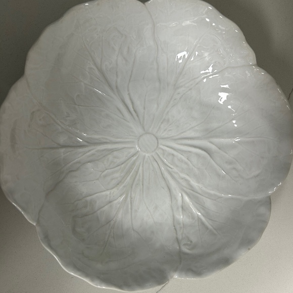 Cabbage Leaf Ceramic Dish 8” Diameter White - Picture 3 of 3